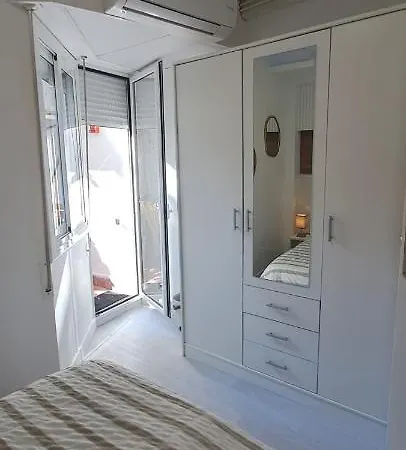 Port 1 * تاراغونا